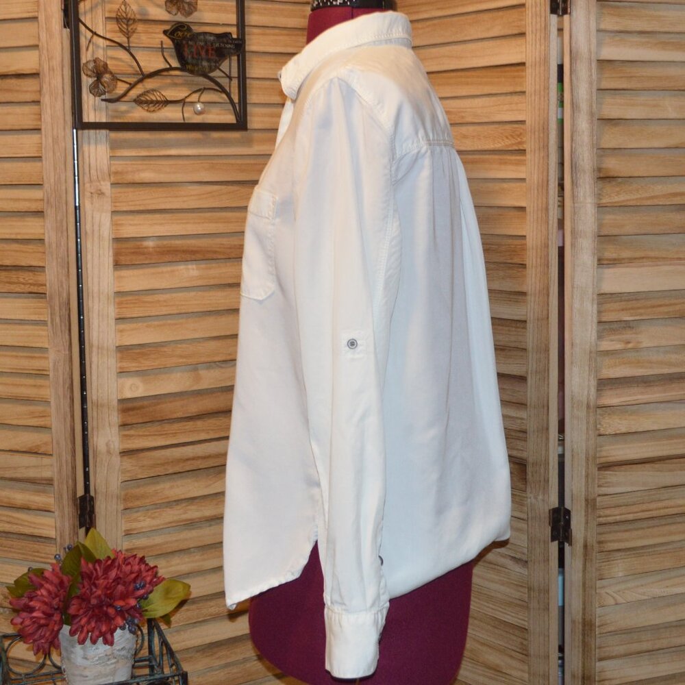 Lou & Grey XS Creamy White Tab Sleeve Tunic Blouse 2 Pockets 5 Buttons - Picture 2 of 7